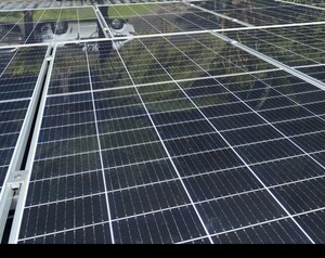 Solar Power Cleaning Pic 5