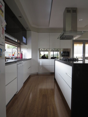 Kitchens 4 Less Pic 3