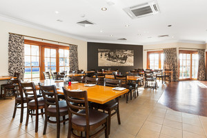 Comfort Inn Aden Hotel Mudgee Pic 5 - Enjoy fresh local dishes in Palate Restaurant