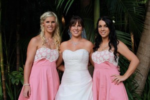 PURE ORGANIC TANNING Pic 2 - Bride and Bridesmaids all tanned by PURE ORGANIC TANNING