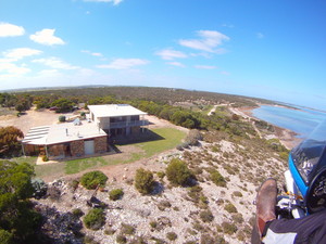 Shboo Shelly Beach Lodge Pic 3 - 3 bedroom Balcony Apartment