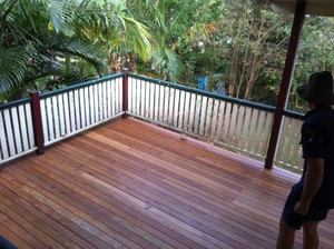 ACM Constructions Pic 2 - new decking