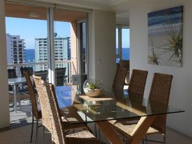 Broadbeach Resort Accommodation Pic 1 - Belle Maison Apartments