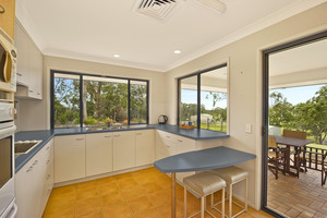 Paltarra Park Alpacas B&B Pic 3 - Fully equipped kitchen