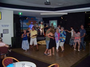 Kiama Leagues Club Pic 3 - Our patron enjoy the live music every Friday Saturday and Sunday