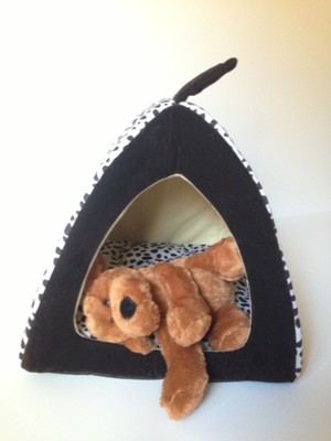 I.E.G Australia Pic 2 - View our Cushy Leopard Cavern many more pet beds at wwwintrigueenterprisescom