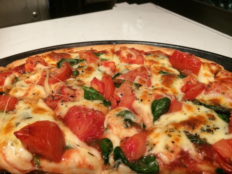 Slice Pizza and Pasta Pic 2 - Spinach tomato pizza