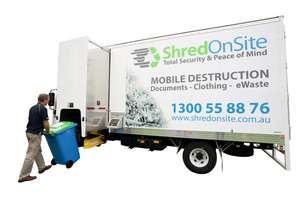 Shred On Site Pic 2 - Shred On Site Stateoftheart shredding truck