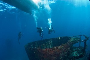 Sunreef Scuba Diving Services Pic 4 - HMAS Brisbane Wreck Dive