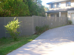 Beachside Timber Fencing Pic 3