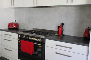 MEK Plastering Pic 5 - Venetian Plaster splashback