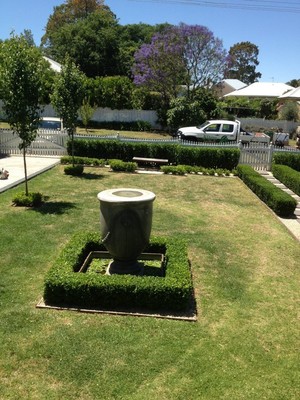 RcLeaff Garden Maintenance Pic 3