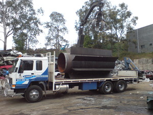 U -needa Crane Truck Hire Pic 2 - paddles