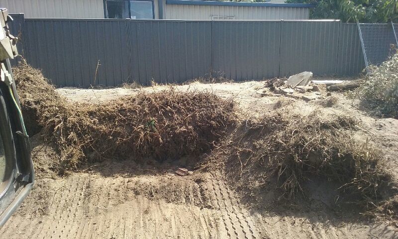 RELIABLE MECHANICAL & EARTHWORKS (RME) Pic 1 - RME burried the grass roots under soil