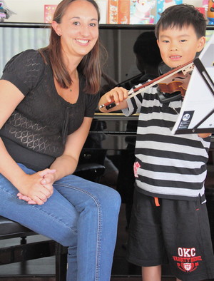 JacobsMusic Pic 5 - Tamara with student