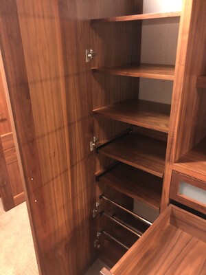 Lux Cabinets & Carpentry Pic 4 - Walkinrobe