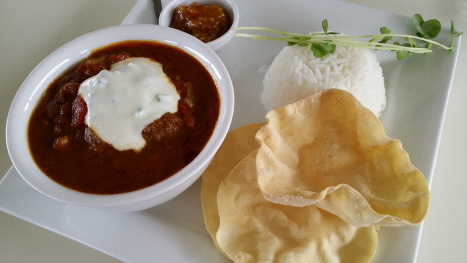 Ilnam Estate Winery Pic 1 - My delicious Rogan Josh curry with rice papadums