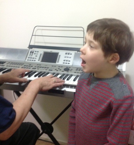 Rouvas Academy of Singing Pic 2 - Student Learning To Sing