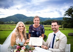 Ceremonies To A Tee Pic 2 - Sally and Rowan were blessed with the rain holding off just in time for their stunning ceremony