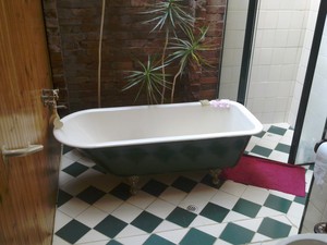 Cooper-Glaze Bathrooms Pic 3 - Resurface Stand Alone Baths