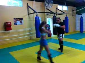 Mana Mauy Thai Kick Boxing Pic 2 - Training with a student