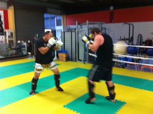 Mana Mauy Thai Kick Boxing Pic 4 - Training with a student