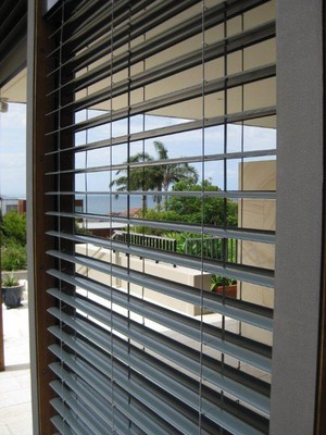 Sure Shade External Venetian Blinds Pic 3