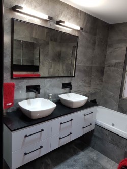 J.A.C Tiling & Bathrooms Pic 5