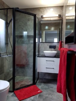 J.A.C Tiling & Bathrooms Pic 1