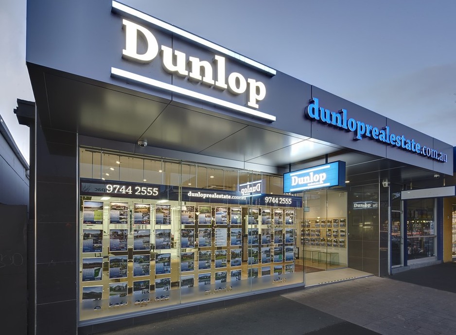 Dunlop Real Estate Pic 1