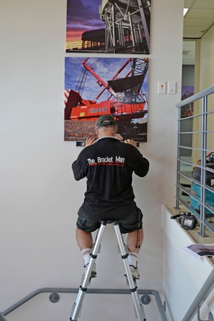 The Bracket Man Pic 5 - CimecoInstallation of Paintings