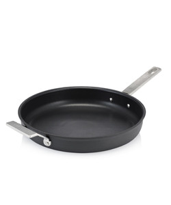 Mrs Ds food Adventure-The Chefs Toolbox- Dorothy Williams Pic 5 - 30cm frypan