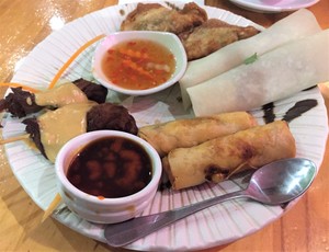 Golden Lotus- Vegetarian Eatery Pic 5 - Assorted starters