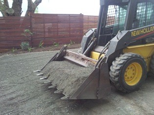 Mike Brown Earthworks And Bobcat Pic 1 - earth moving in Yarra valley