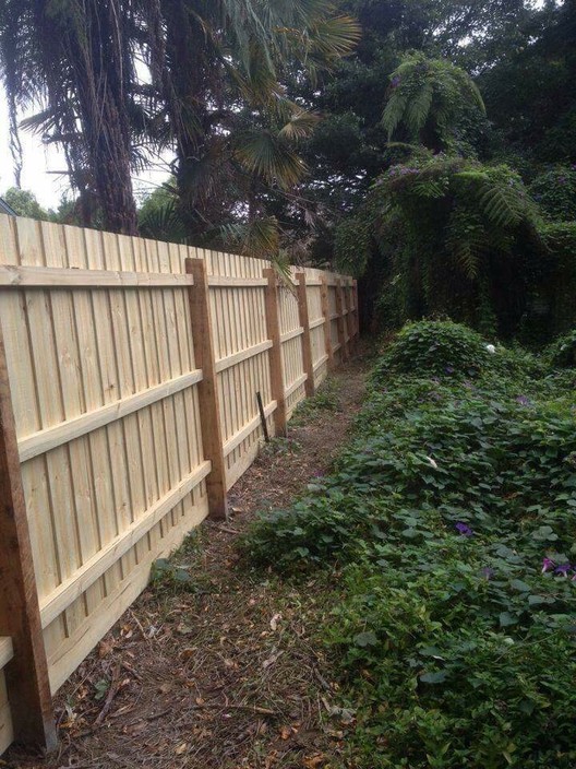 James Edmonds fencing & property maintenance Pic 1