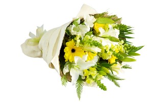 Lavish Floral Design Pic 2 - Lemon pastel bouquet