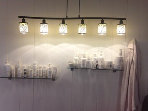 Royal Hair & Beauty Parlor Pic 2 - Organic Spa products