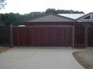 Southern Peninsula Garage Doors, Gates & Automation Pic 4