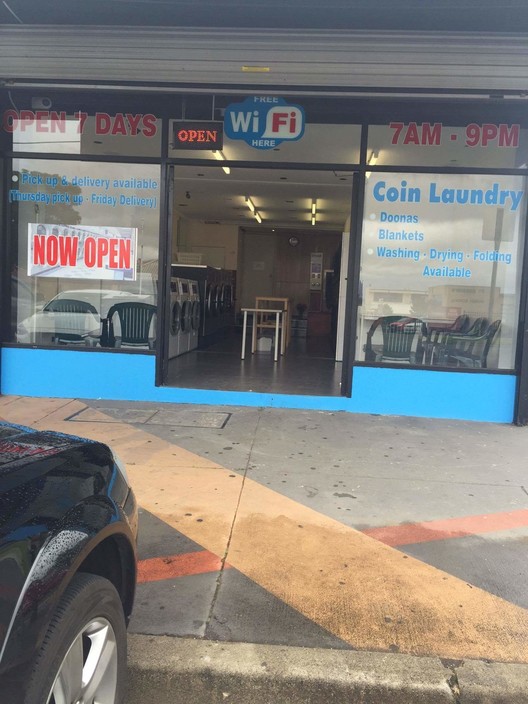 North Dandenong laundromat Pic 2 - Located next fantastic kebabs