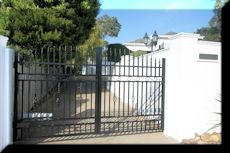 Jim's Fencing Pic 3 - Sfercos Aluminium Automated Gates