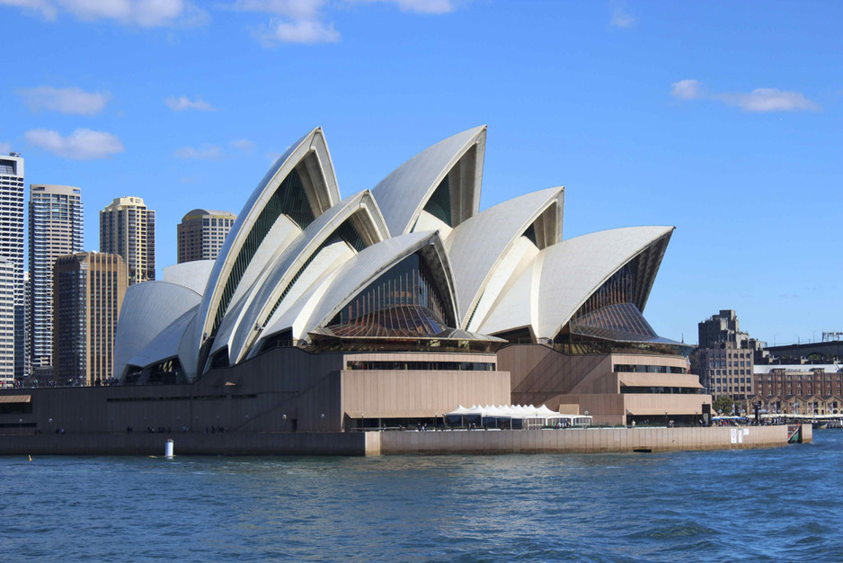 Blue Door Tours Pic 1 - Discover Sydneys famous sights