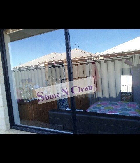 Shine N Clean Window Cleaning Pic 1