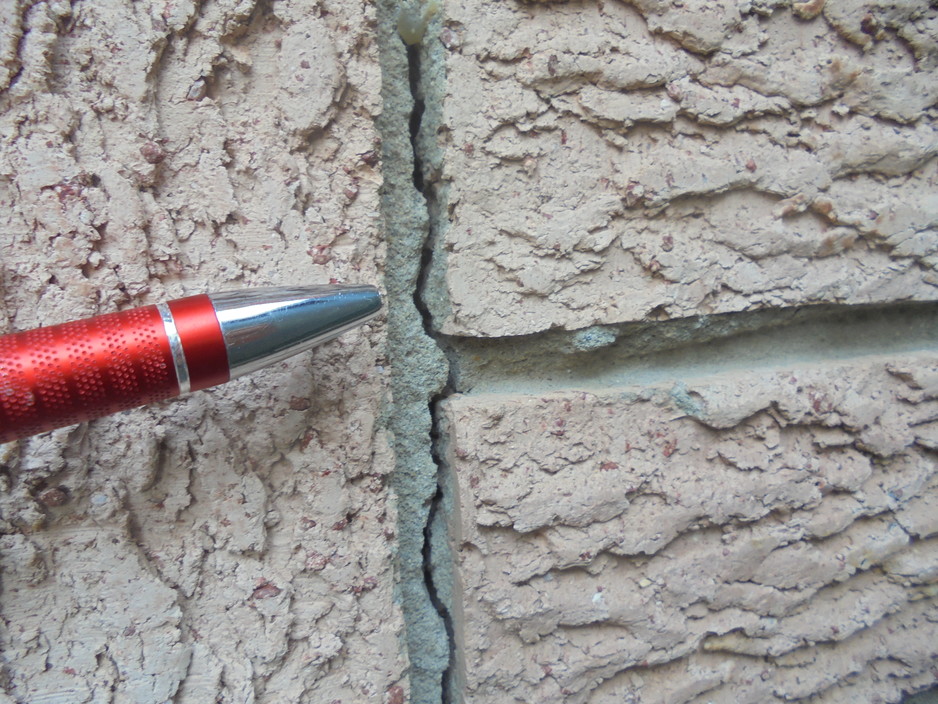 Forensic Engineers Pic 1 - Wall Cracks