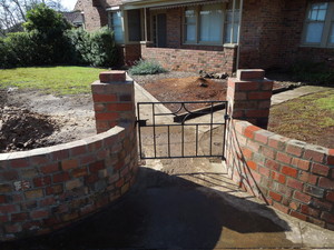 Cliffy's Bricklaying Service Pic 3 - Round wall rebuild