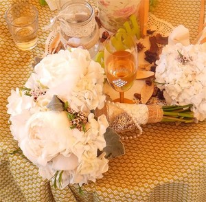 Bella Flora Designs Pic 5 - Vintage Style Wedding Bouquets of Peony and Hydrangea