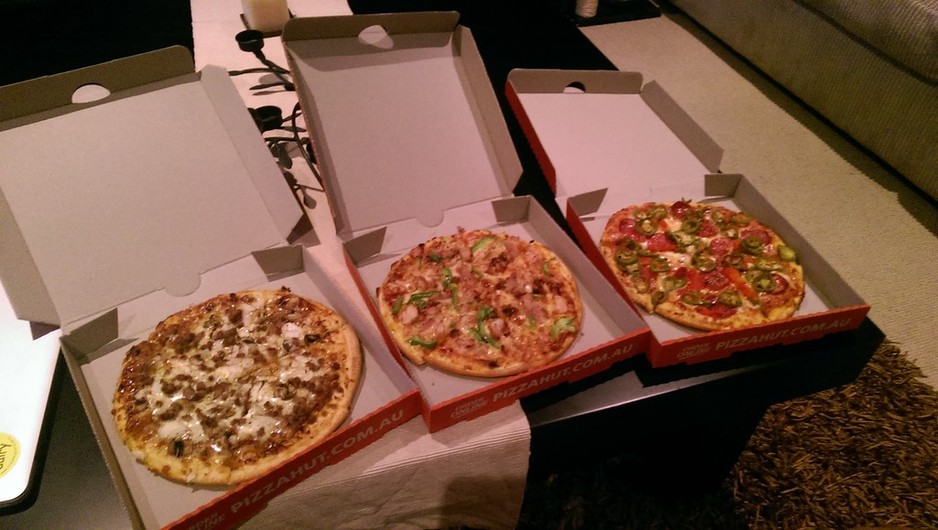 Pizza Hut Pic 1 - 3 x Mia pizzas