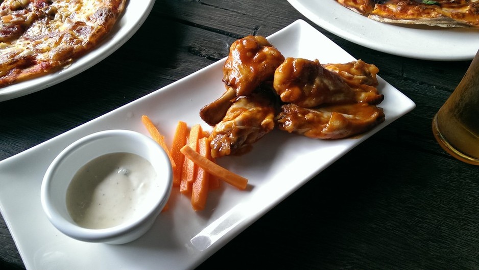 Cho Gao Restaurant & Bar Pic 1 - Buffalo Wings