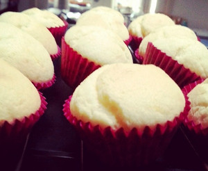 Enchanteur Catering Pic 5 - Vanilla Cupcakes