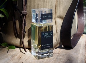 Buck Grooming Pic 3 - Buck Fragrance Liberta