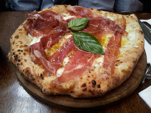 Vanto Pic 3 - 8 Tartufo pizza